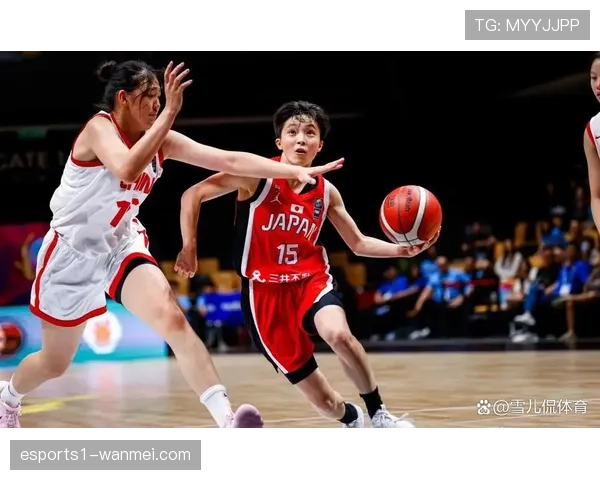 大连女篮进攻火力全开 葛伊菲外线投射拉开进攻空间